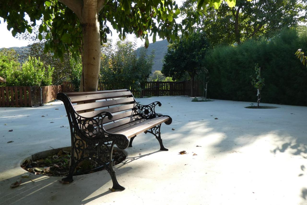 Lola'S Cottage & Garden Kalokhorio Buitenkant foto