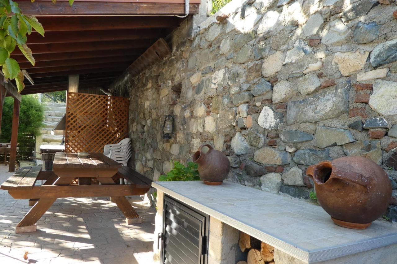 Lola'S Cottage & Garden Kalokhorio Buitenkant foto